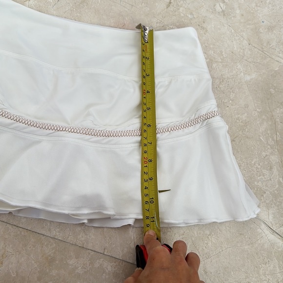 Nike women tennis- golf skort - Picture 5 of 7